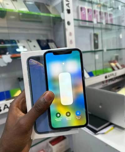 iPhone x 256 GB my WhatsApp number 0370-36-59--905
