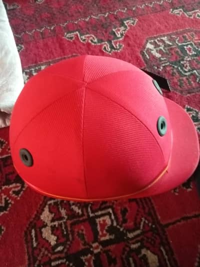 2caps in new condition