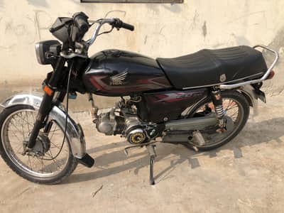 Metro baik all ok no any falt bas 4 gear zoe sy lgta hy