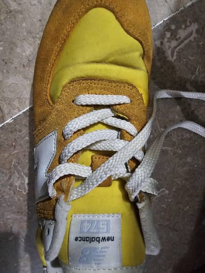 New balance shoes
