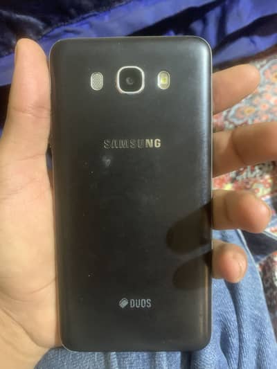 Samsung j7 mobile ha bil kol okay ha bus button lagwa ha