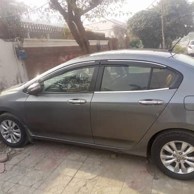 Honda City 2014 Model – Excellent Condition – Family Use