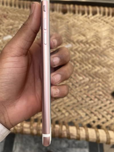 Apple iPhone 7 for sell