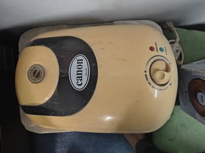 15 Litre Used Instant  Electric  Water Geyser