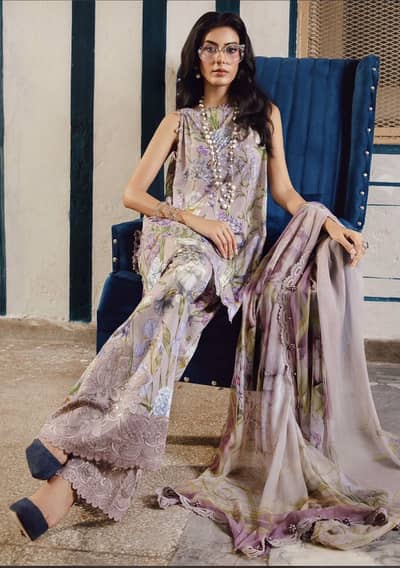 Ladies suit Maria. B