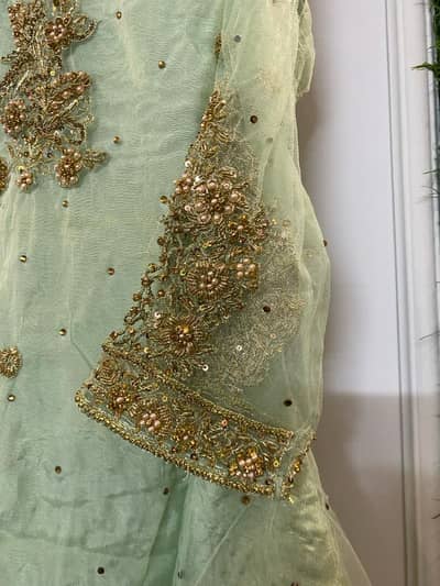 hand work up in down shirt