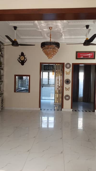 5 Marla Beautiful Modern House In Bahria Town