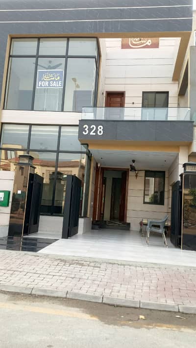 5 Marla Beautiful Modern House In Bahria Town