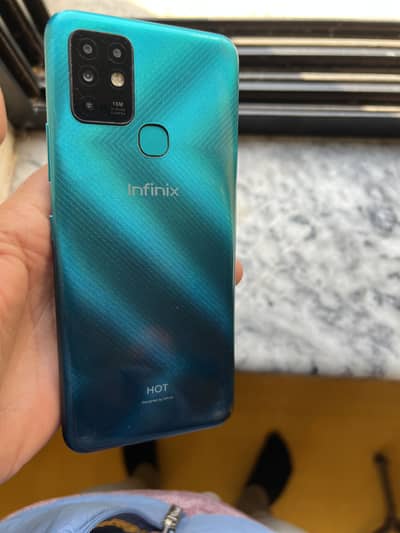 Infinix hote 10 4 gb 64 gb