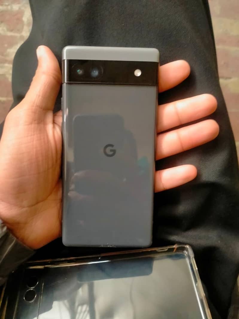 Pixel 6a 1