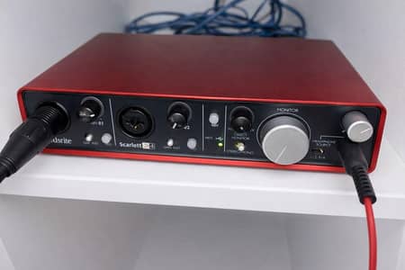focusrite 2i4 2nd gen be 2 behringer mic 03326060420