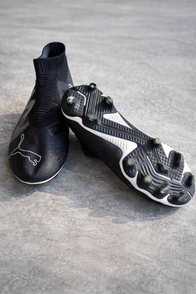 Puma Future Cleats | Laceless | Football Studs