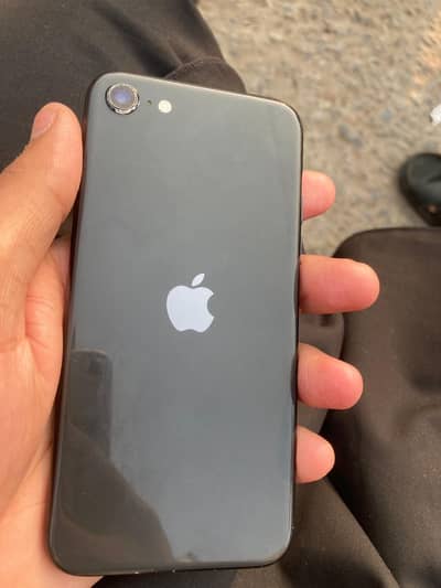 Iphone se for sale urgent
