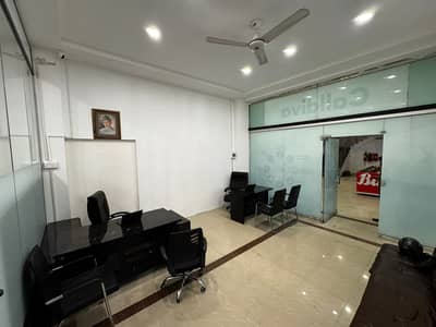 700 Sq Ft Furnished Premium Office Space For Rent