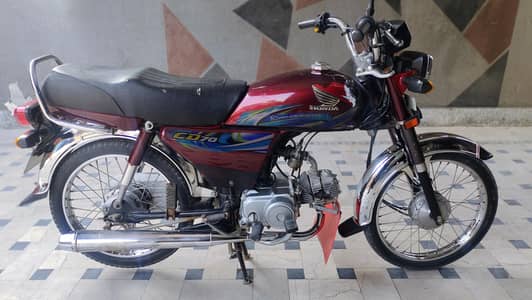 Honda cd 70 All Documents clear hai bio matric mokay pe mil jaye gi.