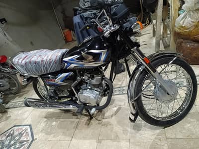 Honda CG 125 Black 09 12 2025