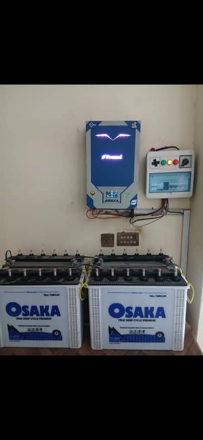 Fronus Inverter pv7000 anf 4 tubular battery