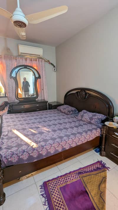 King bed with 2 side tables and with Dressing table