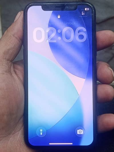 i phone 11 jV 256 gb face id ok batry 75% penal auto work krta he kabi