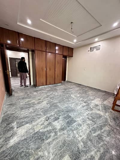 04 Marla 1st Floor Flat Available For Rent (Near Qurban School)