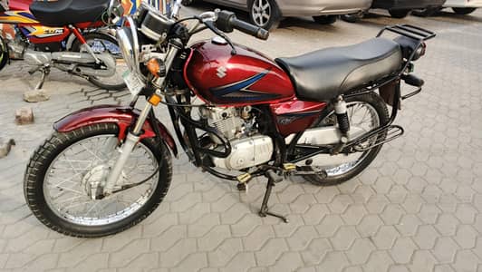 Suzuki 2009 model antique bike hai contact 03379206870