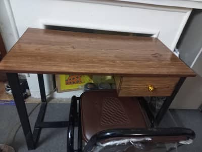 Office / Study Table