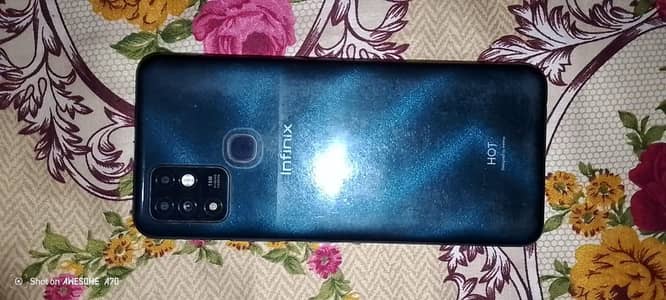 I am selling mobile Infinix hot 10 play 10/10 condition