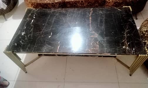 Center Table perfect condition