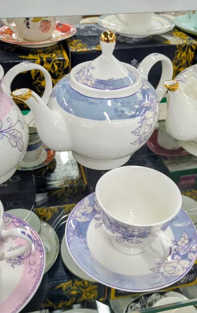 Brand new boxed porcelain tea set with stylish rose pattern