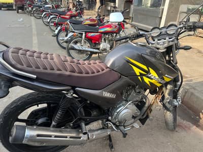 YBR 2019 model rawalpindi registration biometric on spot available