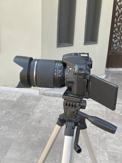 Nikon D5300 in best condition up for sale!!!