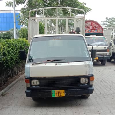 Toyota Hiace loader