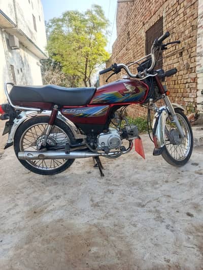 2021 model honda 70cc good conditions hy