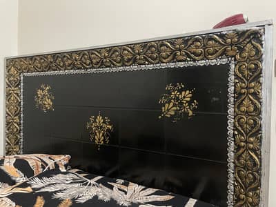 bed set one side table and dressing