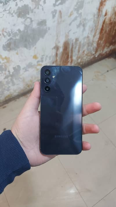 Samsung a24 10/9.5 condition with box