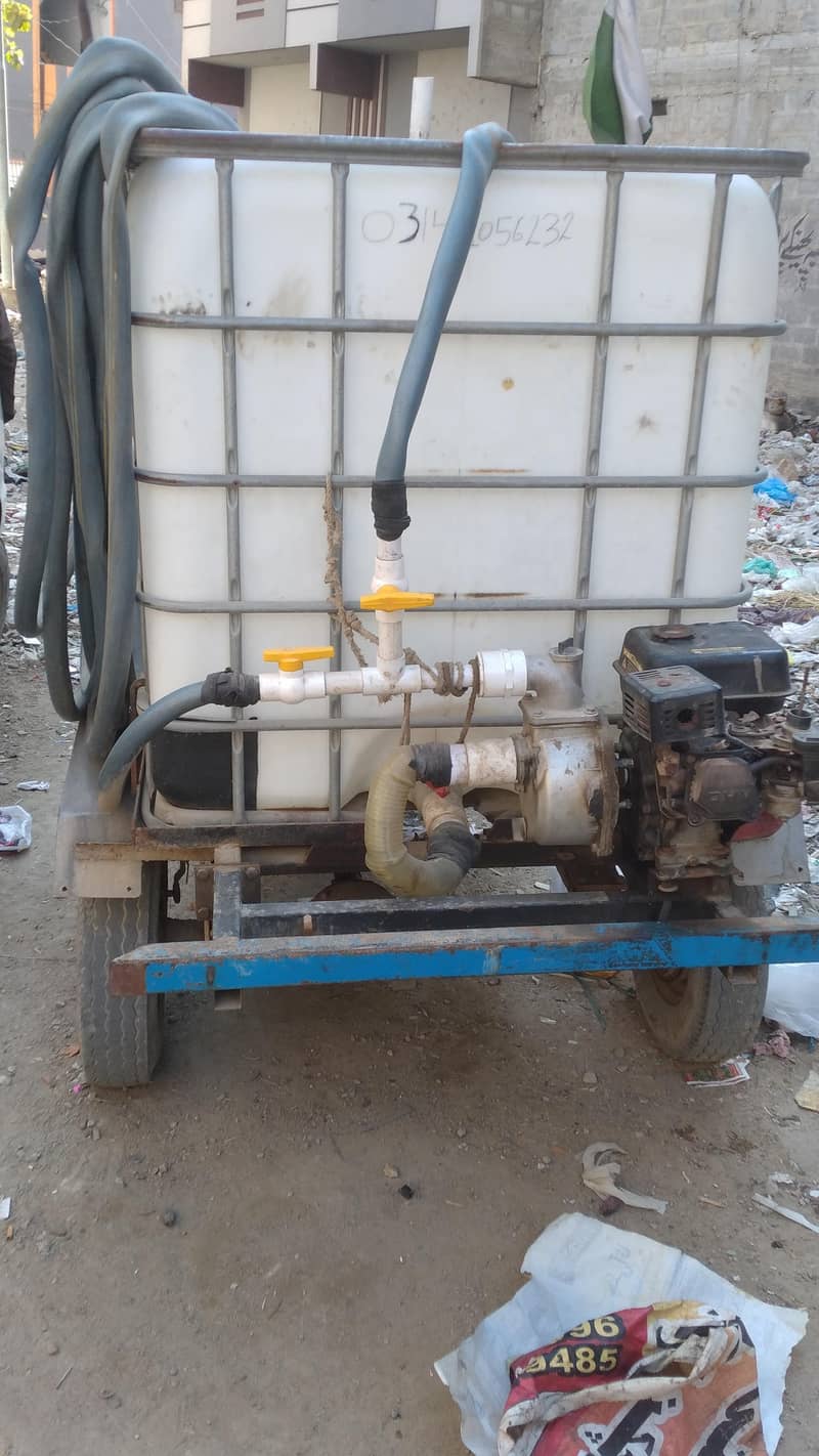 Loader Rickshaw water  supplier 5