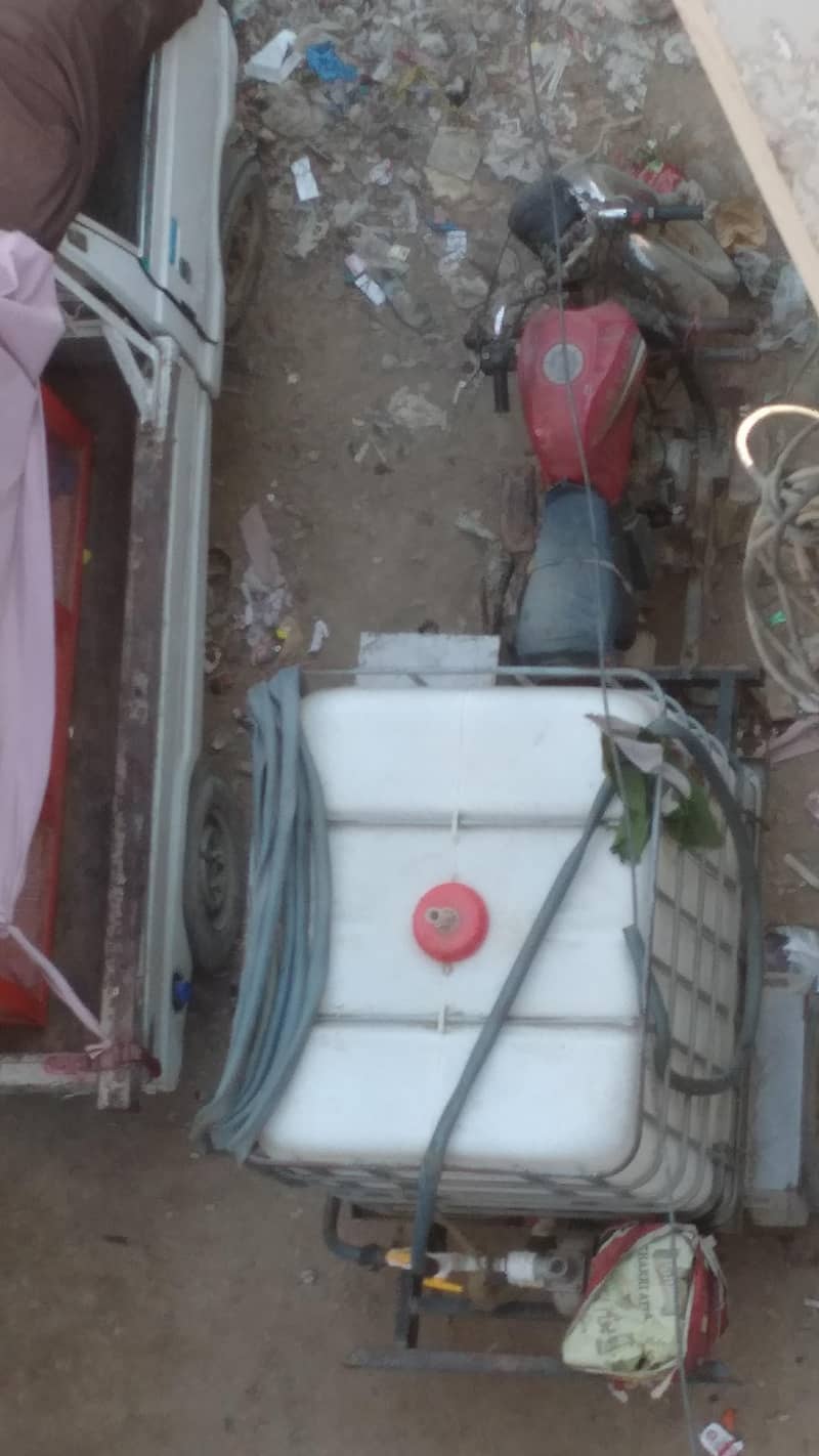 Loader Rickshaw water  supplier 7