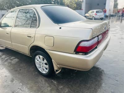 Toyota Corolla 2.0D 2000 model All Punjab (lahore) number