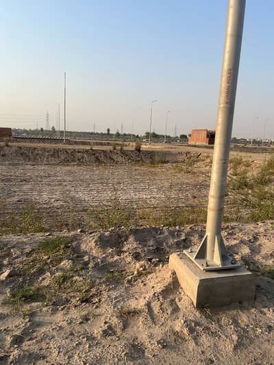 100% Confirm Deal Hot Location 5 Marla Plot Is Available For Sale In Park View City