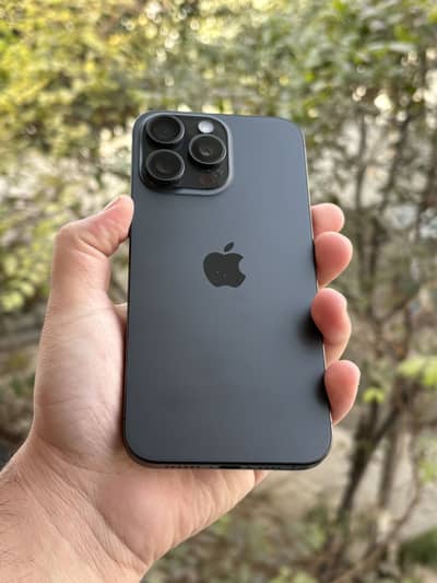 iphone 15 pro max black just like new