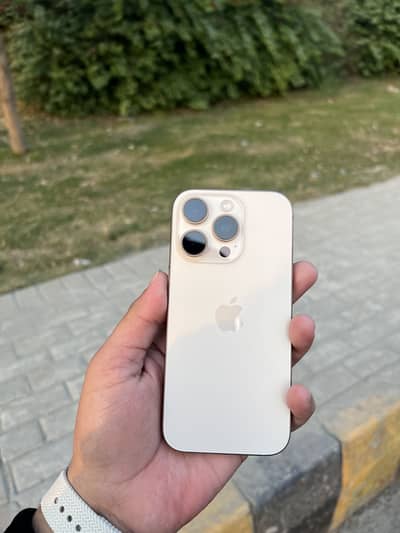 iPhone 16 pro non pta factory unlock Full Sim time