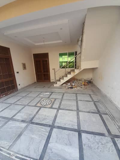 Ground portion for rent block H Soan Garden