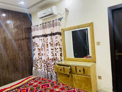 2 bed furnished flat available per day rent