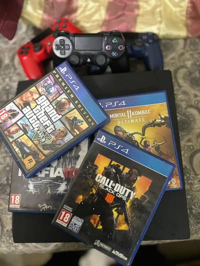 PS4 Pro 1TB (Non-Jailbreak) Original Controllers & Games