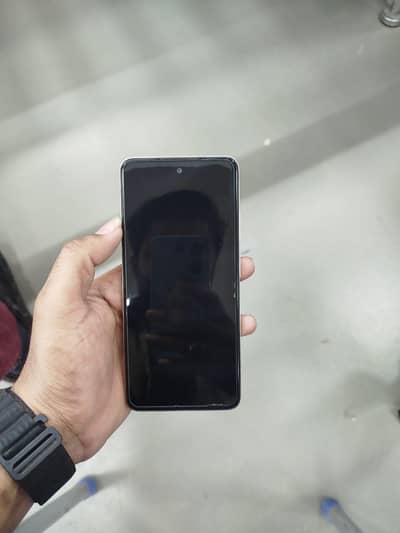 infinix smart 8pro 4+4 128gb with box exchange possible with iphone