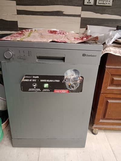 Dawlance DDW 1350 Dishwasher – Excellent Condition
