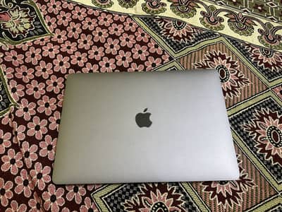 Macbook Pro 2017 13 Inch