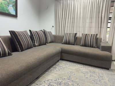 5 seater sofa set with cushion