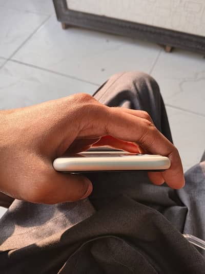 Iphone 11 officially pta