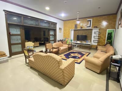 1 Kanal Beautiful House For Sale In Gulshan-e-Lahore